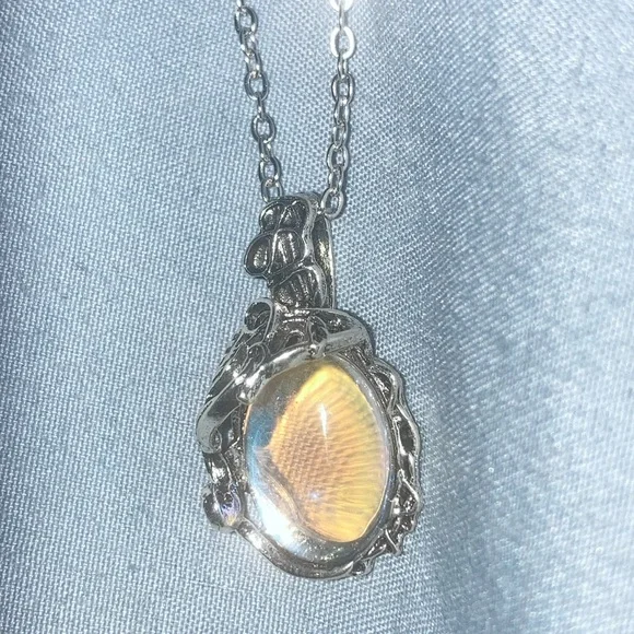 Moonstone Silver Tone Pendant Necklace - Picture 4 of 5